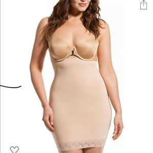 New Hooked up Shapewear Size 3X Nude
